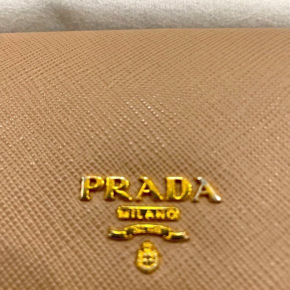 11129 Prada Wallet with box - Picture 3 of 17